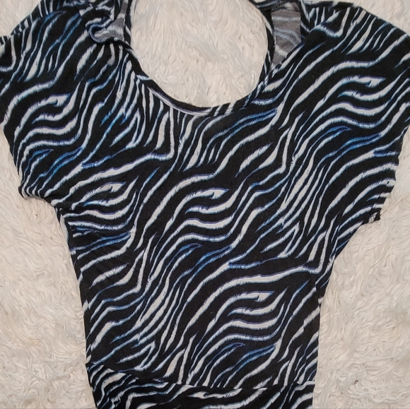 Blue black zebra top - Picture 1 of 7